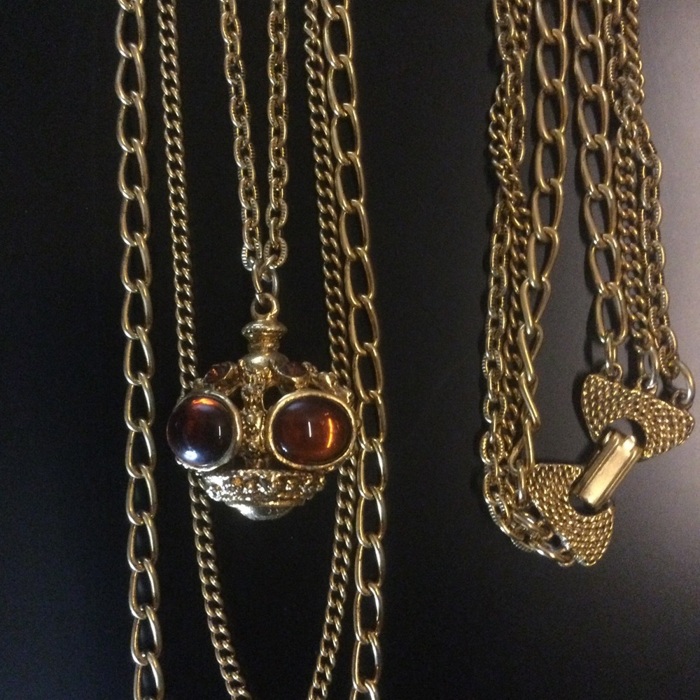 Vintage gold tone gripoix glass cabochon necklace